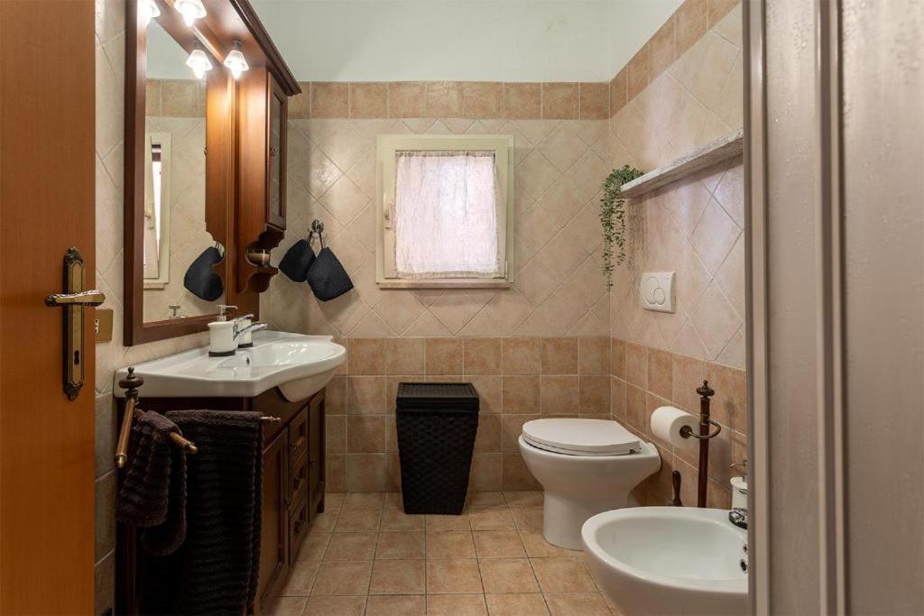 Comodo Loft Vicino La Metro Battistini Con Garage Lägenhet